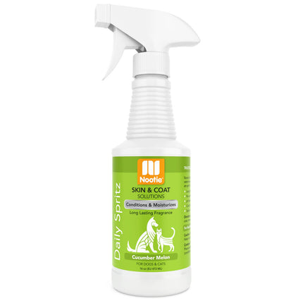 Nootie Cucumber Melon Daily Spritz - nourishing and refreshing spray for pet fur, with a cucumber and melon scent.