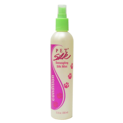 Pet Silk Detangling Silk Mist - a product that facilitates fur combing and prevents tangles.